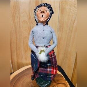 Byers Choice Caroler With Muff Female Unmarked Vintage 14"